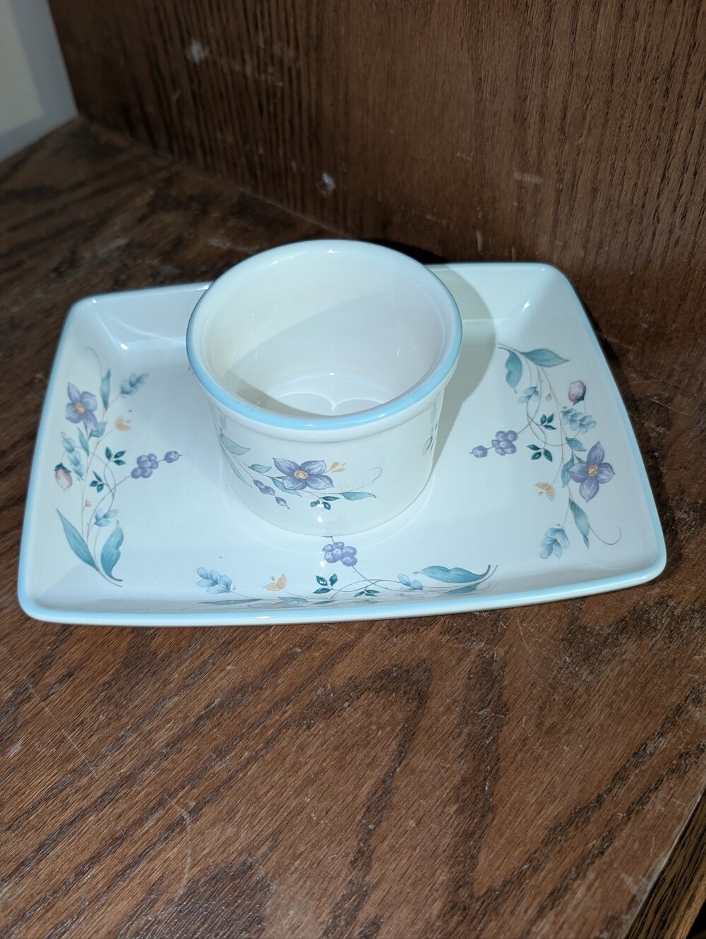 Pfaltzgraff April Sauce Dish and Tray - NEW IN BOX
